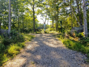 Entrance to Peggys Pasture Loop Trail